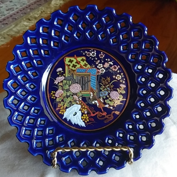 Other - Lovely Japanese cobalt china plate